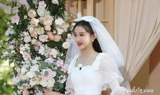 沈腾带出来的学生关晓彤婚纱照曝光