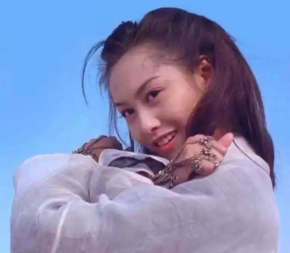 董璇新剧《大圣娶亲》演紫霞仙子,看了定妆照,对比朱茵缺少飒爽