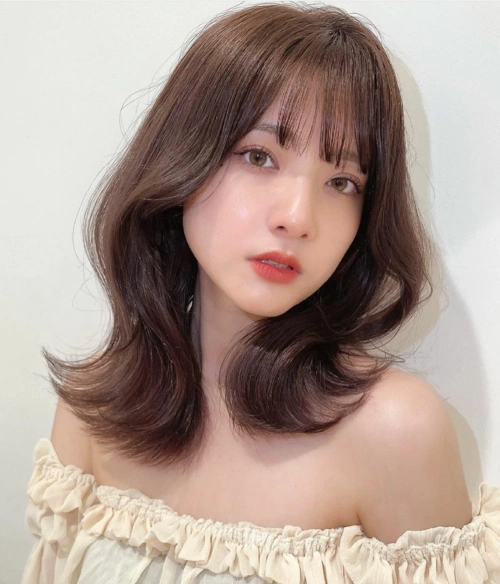 适合夏天的中长发发型好看修颜显气质