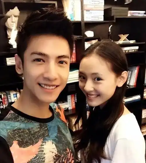 当然,和吴倩有绯闻的男演员还不止他一个.