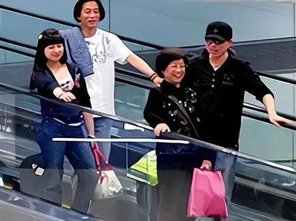 歌手郭峰三段恋情都没有结果61岁无儿无女一生都献给了音乐