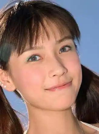 angelababy老照片被挖出,香肠嘴大象腿,网友:陈伟霆拍的照?