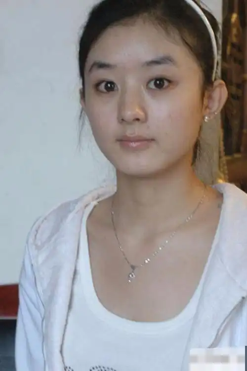 没出名前赵丽颖的模样能给几分网友直呼眉毛决定了气质