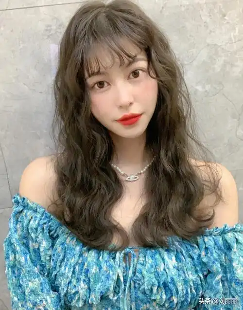 胖子适合烫什么发型(推荐18款适合胖脸的洋气烫发)