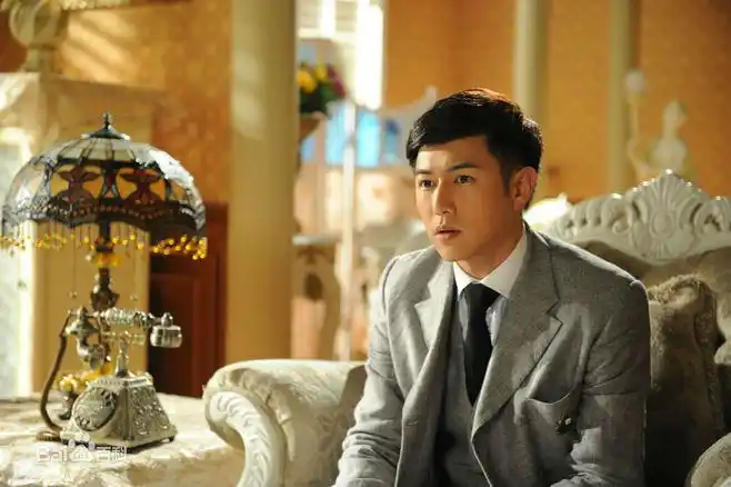 《烽火佳人》饰演杜允唐_陈键锋图册_百度百科