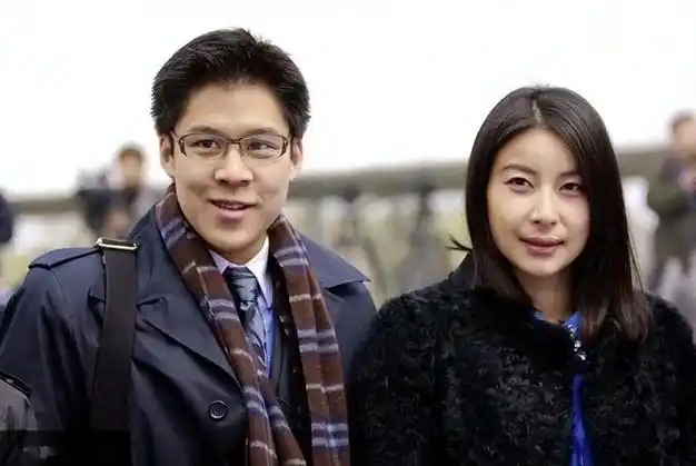 郭晶晶老公霍启刚深夜发声:霍英东纪念馆在南沙开馆,评论区沦陷