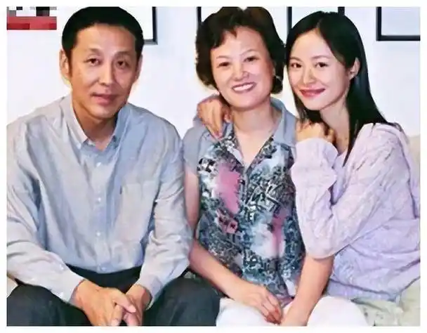 这个32岁美女太惊为天人了!_陈格_身份_人们