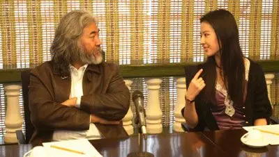 张纪中,刘亦菲在记者会现场