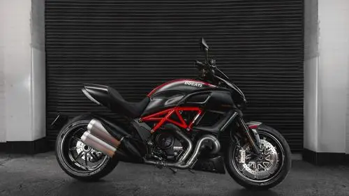 壁纸摩托车,自行车,运动,黑色,侧视图,功率高清:宽屏:高清晰度:全屏