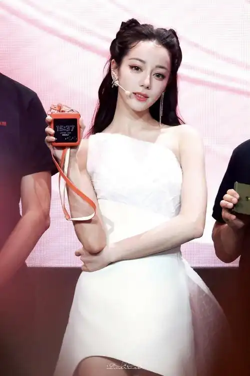 迪丽热巴##迪丽热巴工作室晒图##迪丽热巴 锋锋