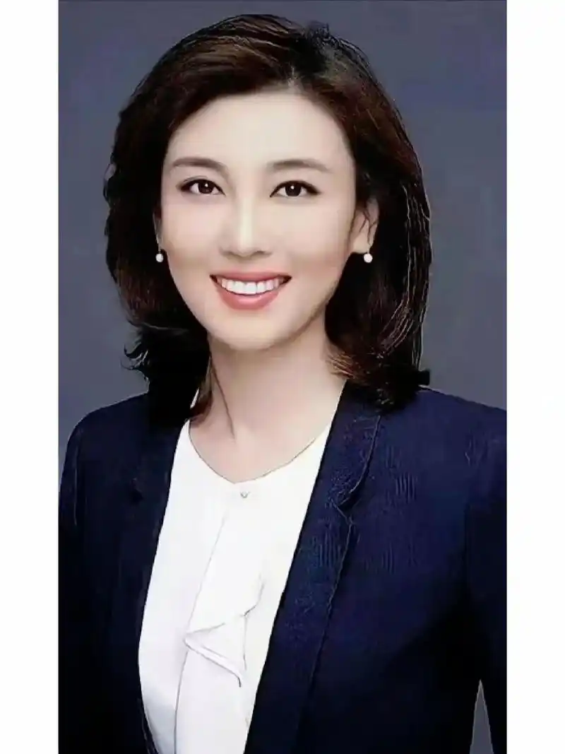 1978年,李红在吉林出生,父亲是职工,母亲没有