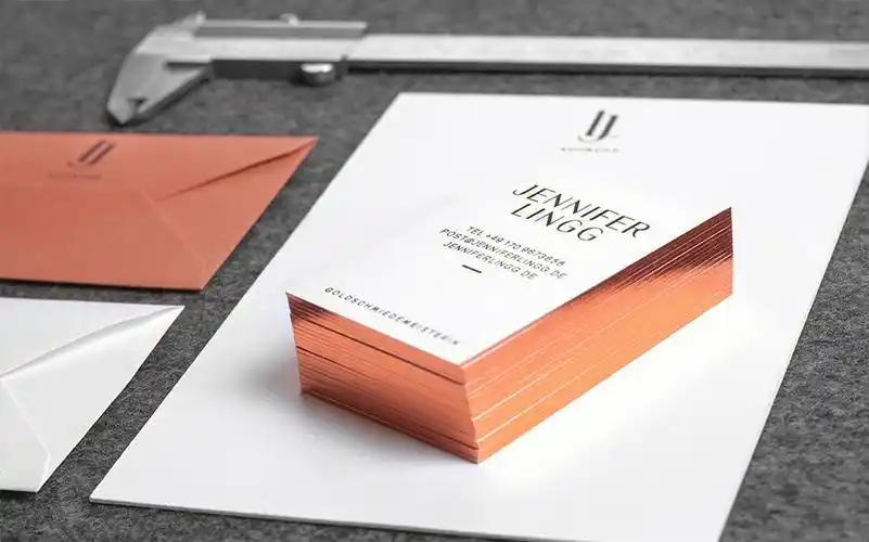 名片设计酷炫个性的烫金边名片