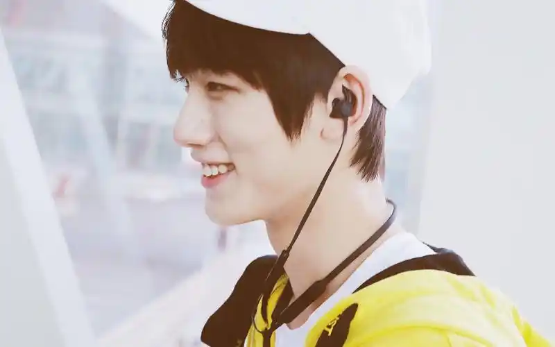 [甜蜜暴击预告] 丁程鑫cut