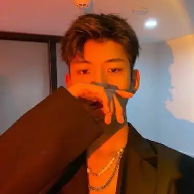 蓝光1080p头像男人物帅气的微信超清头像1080p男生图片