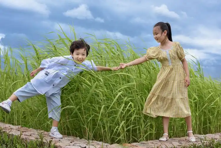 小川老师摄影姐弟俩