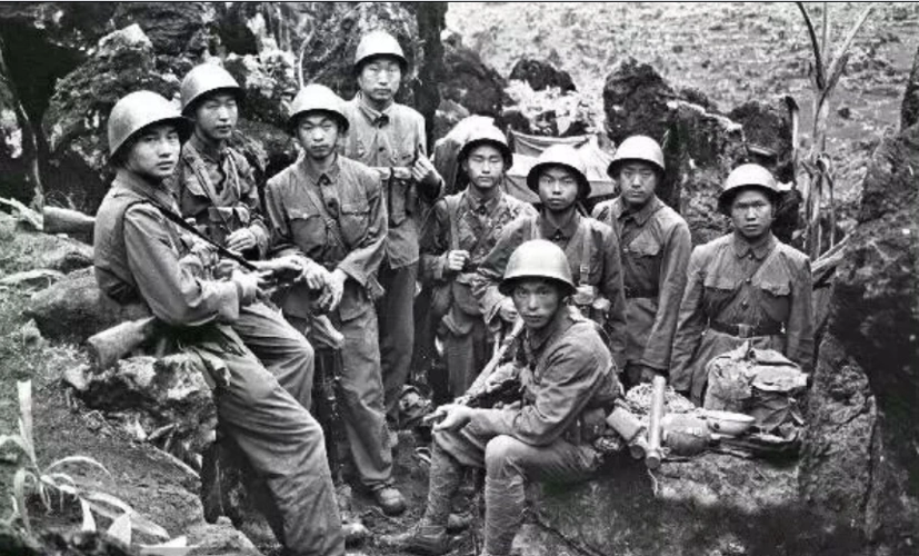 老山战役中越军的火力有多猛火箭筒大炮轮番炸向阵地战斗惨烈