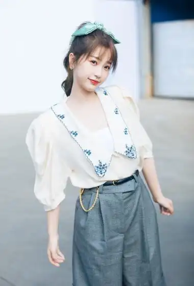 虞书欣鬼马可爱写真图片34