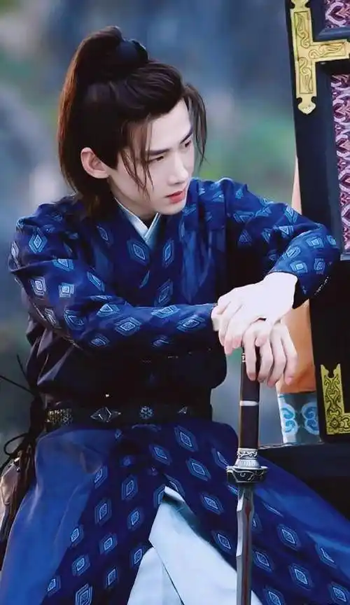 古装剧9位男星高马尾造型!