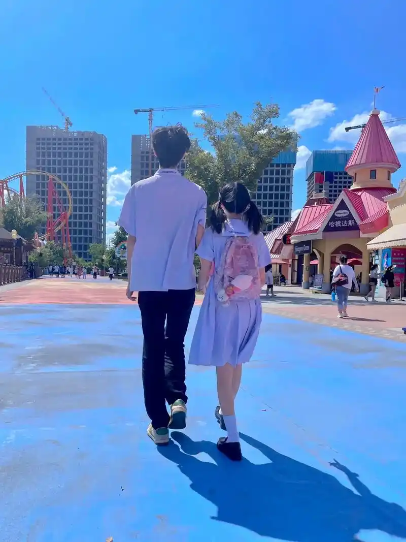 160和186的身高差☆15(1761ω<17)史诗级显小单品:大狗