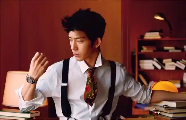 井柏然个人简介资料是g圈的人吗?