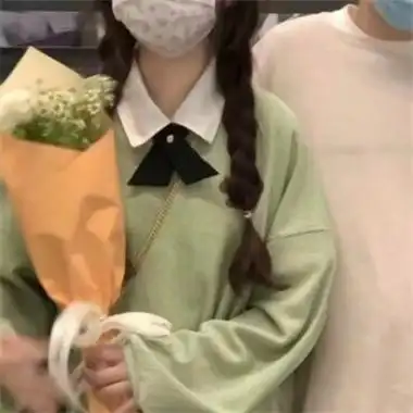 独一无二的手捧花好看浪漫情侣头像 最新年度最热耐看不换的情头_情侣