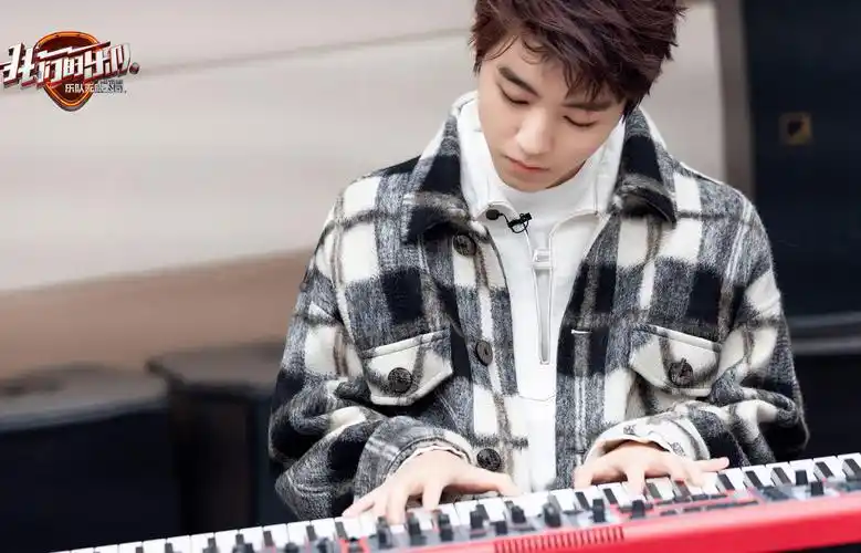 王俊凯×《我们的乐队》01期