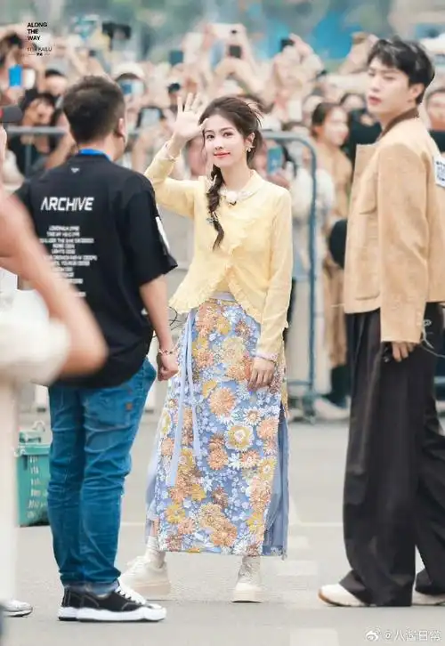 #奔跑吧路透##宋雨琦中式双丸子头#