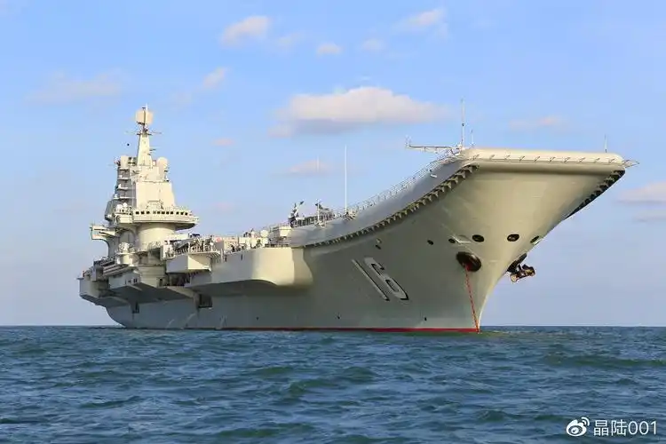 中国辽宁号航母110多图汇编小集