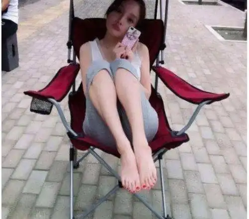 世界上最美的脚丫子排行盘点拥有一盘美脚的女明星