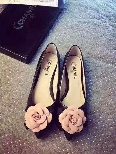 香奈儿新款女鞋 山茶花单鞋 橡胶鞋底 香奈儿女鞋官网 - 七七奢侈品