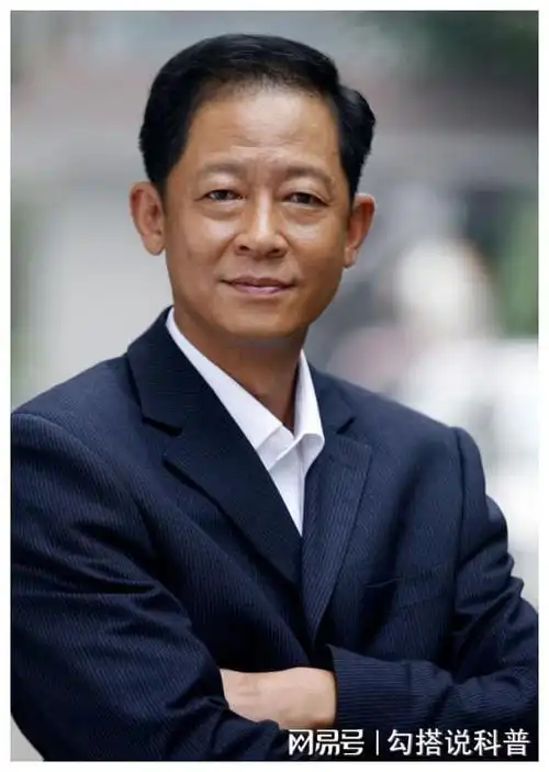 表面是艺人,实际是大学老师的6位明星,他们的口碑为何如此不同|黄磊