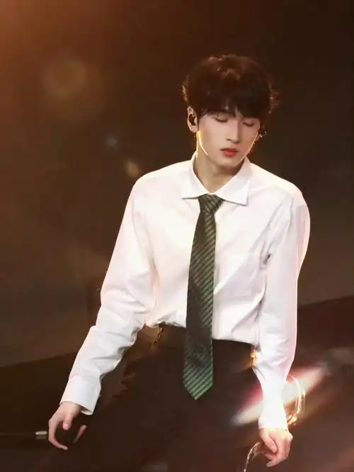 严浩翔领带杀人