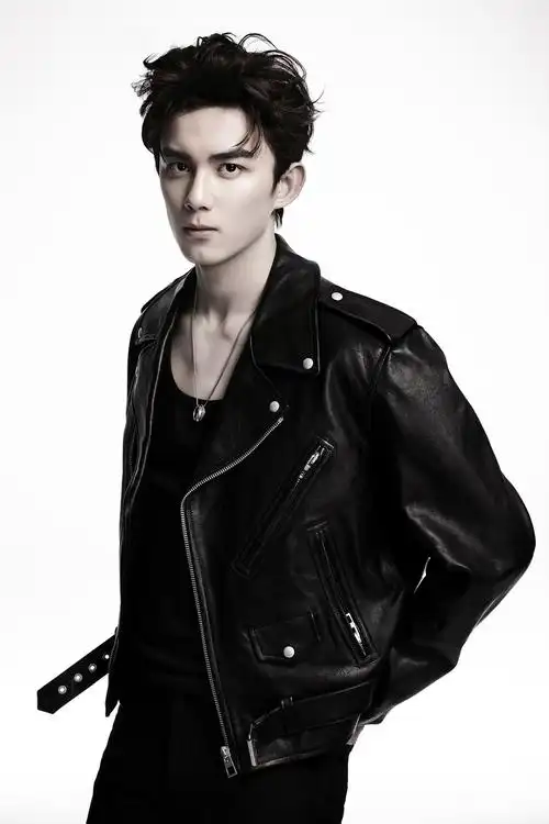 吴磊18岁生日写真图片