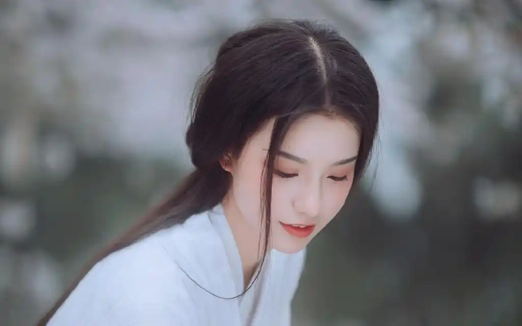 仙气飘飘白衣古代美女桃花林唯美写真,高清壁纸图片,大陆美女-回车