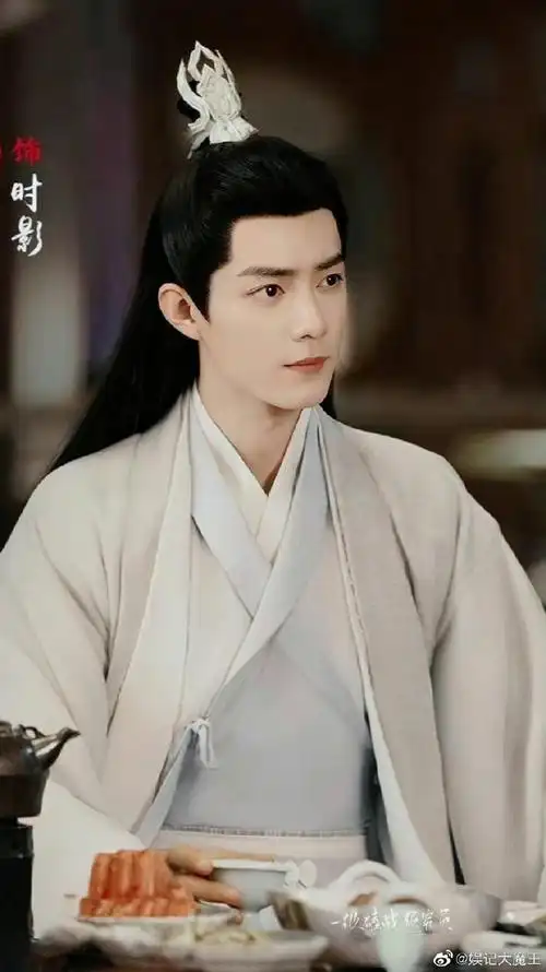 玉骨遥究竟什么时候来呢,等不及了想看白衣翩翩的时影大神官啦#肖战