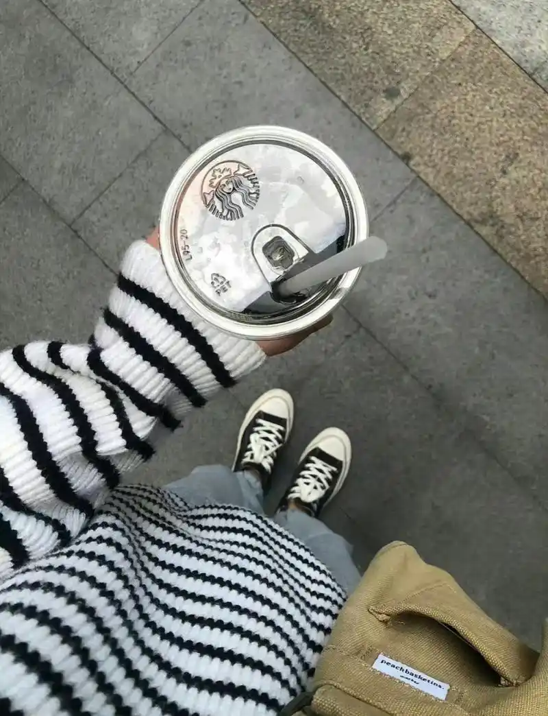 青乌远去槐树仍在 2. 成长吧爱哭的小鬼 3. 1313翻篇不留痕迹 4.