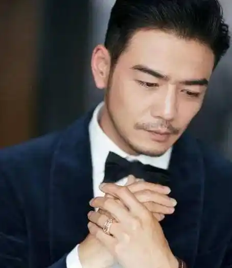 娱乐圈5位痞帅男明星,气质长相个个都能迷死人_欧豪_朱亚文_杨烁