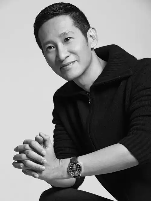 王劲松个人写真