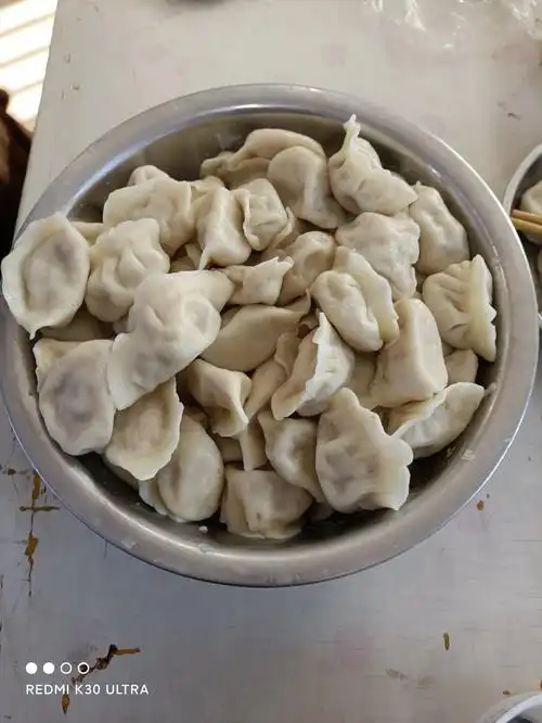 热热闹闹包饺子,欢欢喜喜迎元旦—卢王庄中学"迎新年"包饺子活动