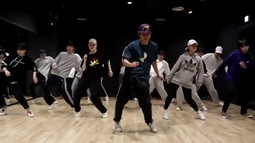 舞蹈教学超棒的poppin入门教学,感觉看两遍就能学会的样子! 67