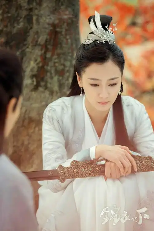 谭松韵任嘉伦《锦衣之下》人物剧照高清图片