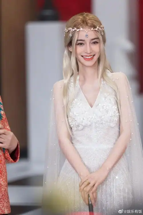 angelababy萌探造型美图,太漂亮了!谁看了不得心动__财经头条