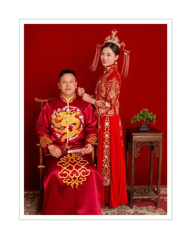 三张照片,三句歌词.却是我的历程.其实结婚并没有想像中的那么 - 抖音