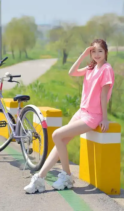 室外全身照的拍照技巧,旅行路上多用用,拍出你的好身材