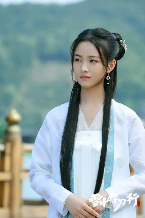 一脸苦相真的不要演绝世美女离开雪中悍刀行李庚希的风评又回来了