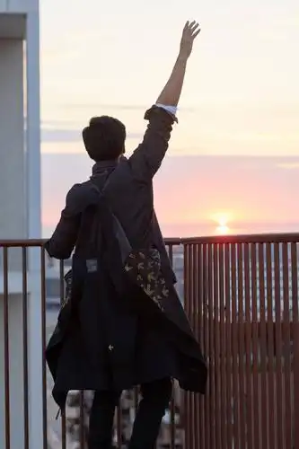 彭于晏最新大片曝光 街头感十足