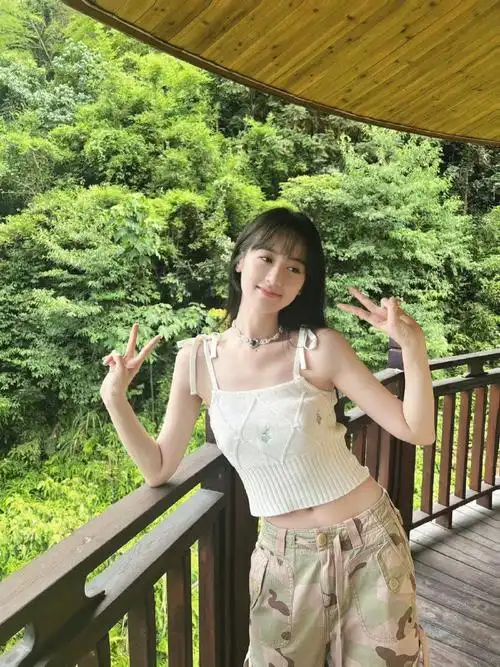 袁冰妍倾城亦清欢##袁冰妍凤清欢