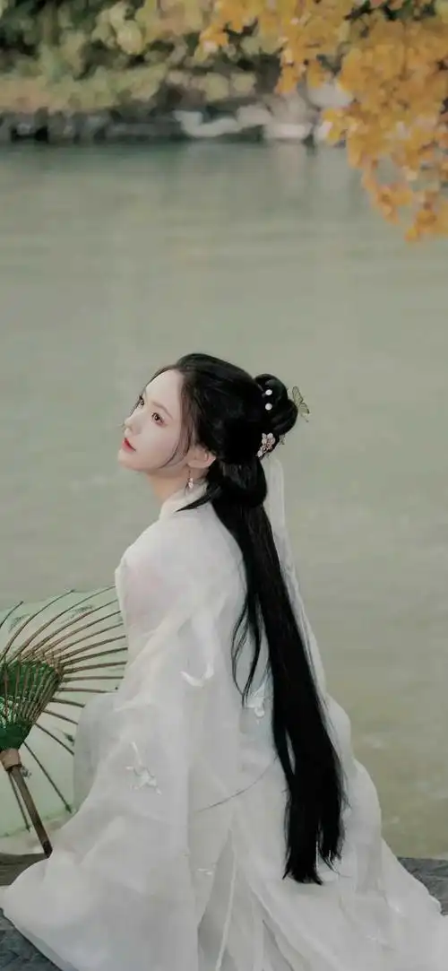 精选高清明星壁纸林允