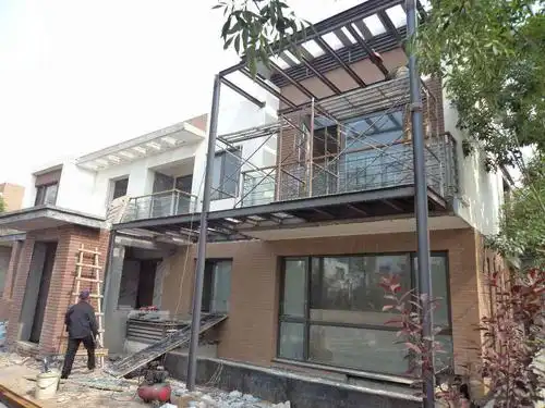 别墅室外钢结构扩建