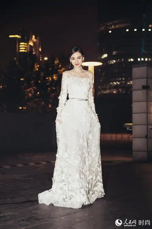 angelababy白裙写真 仙气十足